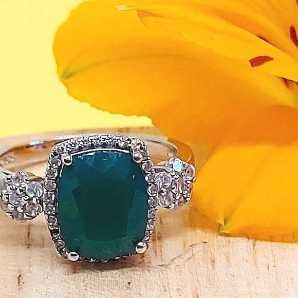 Unbranded Jewelry - CLEARANCE: Natural Green Agate Gemstone 925 Sterling Silver Ring Sz 7.